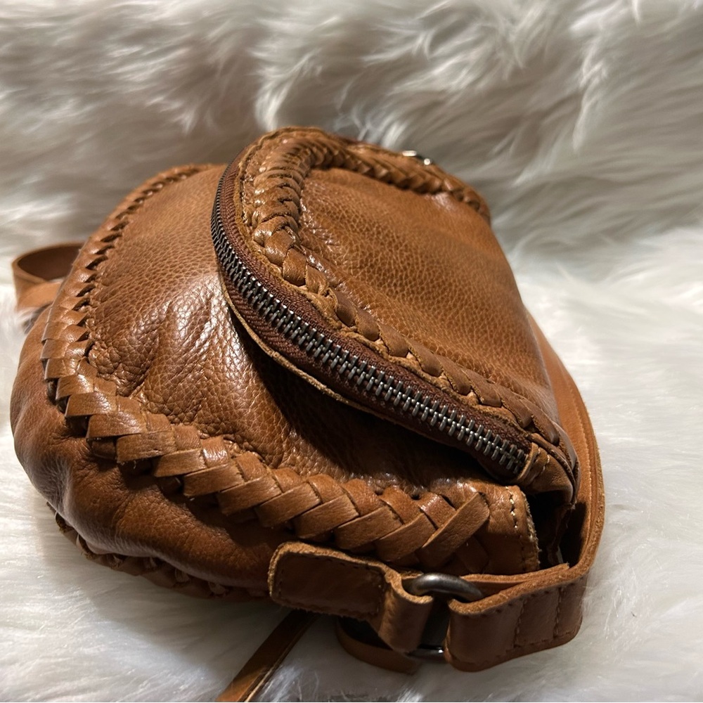 LATICO NJ USA Basil Handcrafted Full Grain Leather Fold Over Crossbody Bag - Picture 2 of 15